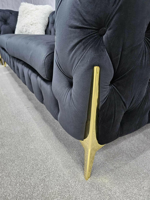 Hermes 2 Chesterfield Plush Velvet Sofa Black & Gold