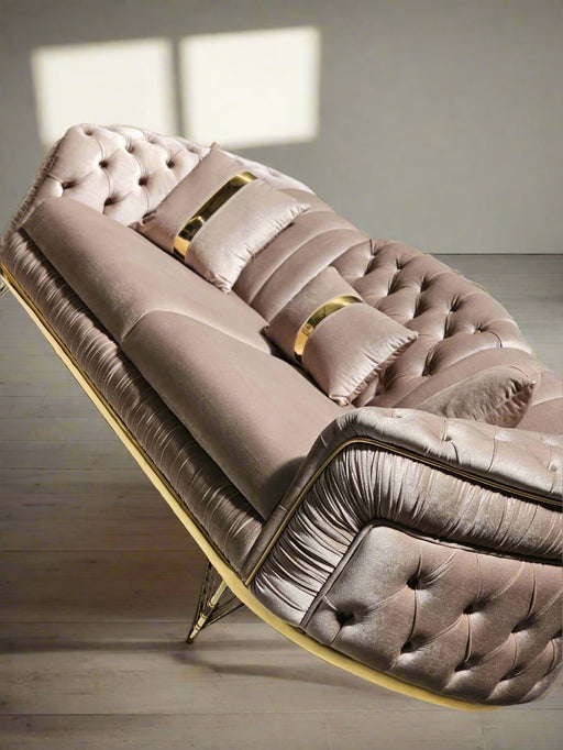 chromedetailing, golddetailing, sofa, velvet sofa, konansofa, elegant, beautiful, qualitysofa