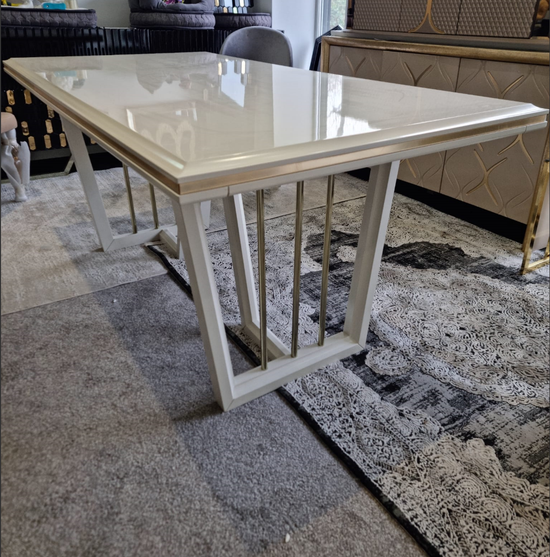 DINING TABLE SALE