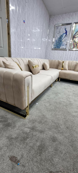 Chrometrimsofa goldtrimsofa velvetsofa dubaisofacollection plushvelvetsofas luxurysofa uniquesofas furniture sofas sofa cornersofa 3+2sofa homedecor design interiordesign livingroom home furnituredesigns love bespoke bespokesofas