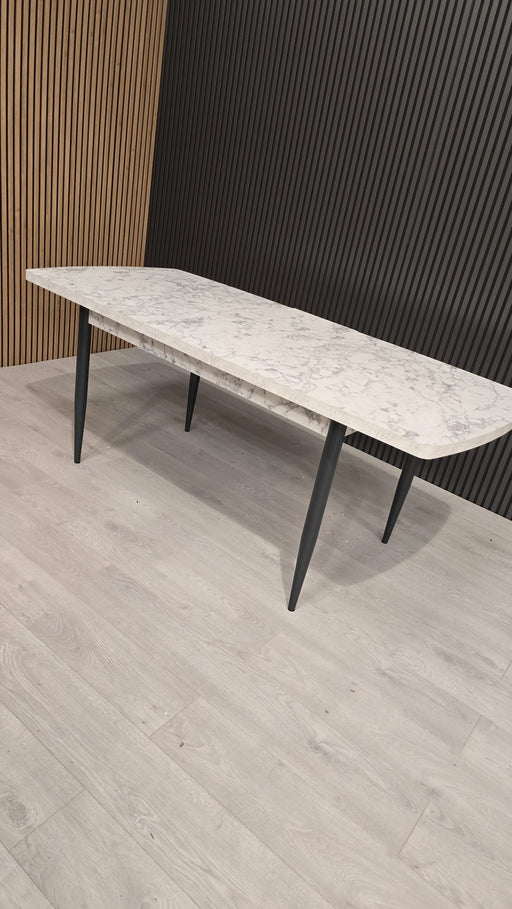 IRMAK EXTENDED DINING TABLE ON SALE