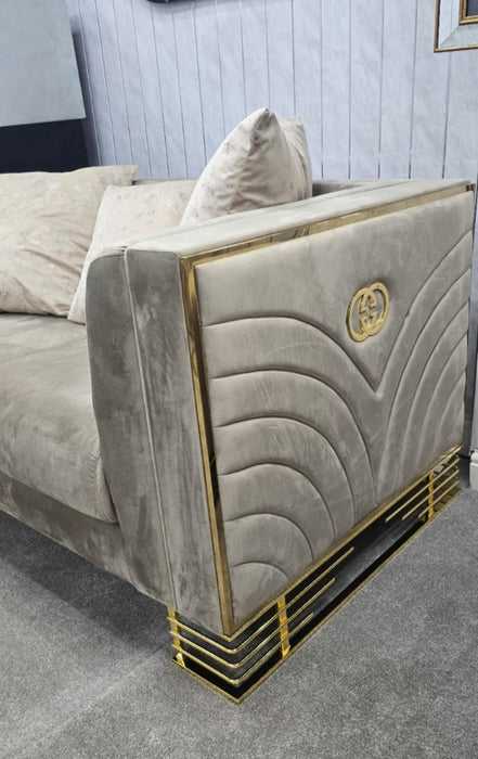 Bahrain 3+2 in Beige and Gold