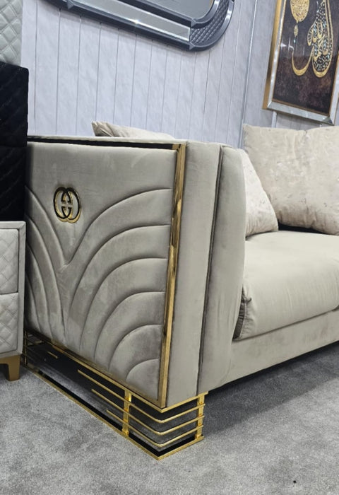 Bahrain 3+2 in Beige and Gold