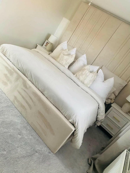 Audie bedframe plush velvet