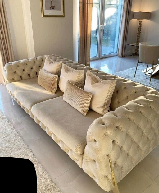 chesterfield sofa Chrometrimsofa goldtrimsofa velvetsofa dubaisofacollection plushvelvetsofas luxurysofa uniquesofas furniture sofas sofa cornersofa 3+2sofa homedecor design interiordesign livingroom home furnituredesigns love bespoke bespokesofas