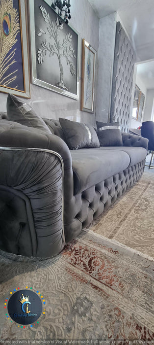 Chrometrimsofa goldtrimsofa velvetsofa dubaisofacollection plushvelvetsofas luxurysofa uniquesofas furniture sofas sofa cornersofa 3+2sofa homedecor design interiordesign livingroom home furnituredesigns love bespoke bespokesofas