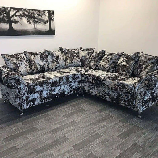 Allison lustro velvet 3+2 Seater Chromesofa mercurylustro sofa lustro bespoke home homedecor crushedvelvetsofa crushedvelvet 3+2sofa shinysofa sofawithdiamonds interiordesign livingroom furnituredesign furniture fyp trend christinamarone studding beautiful love 